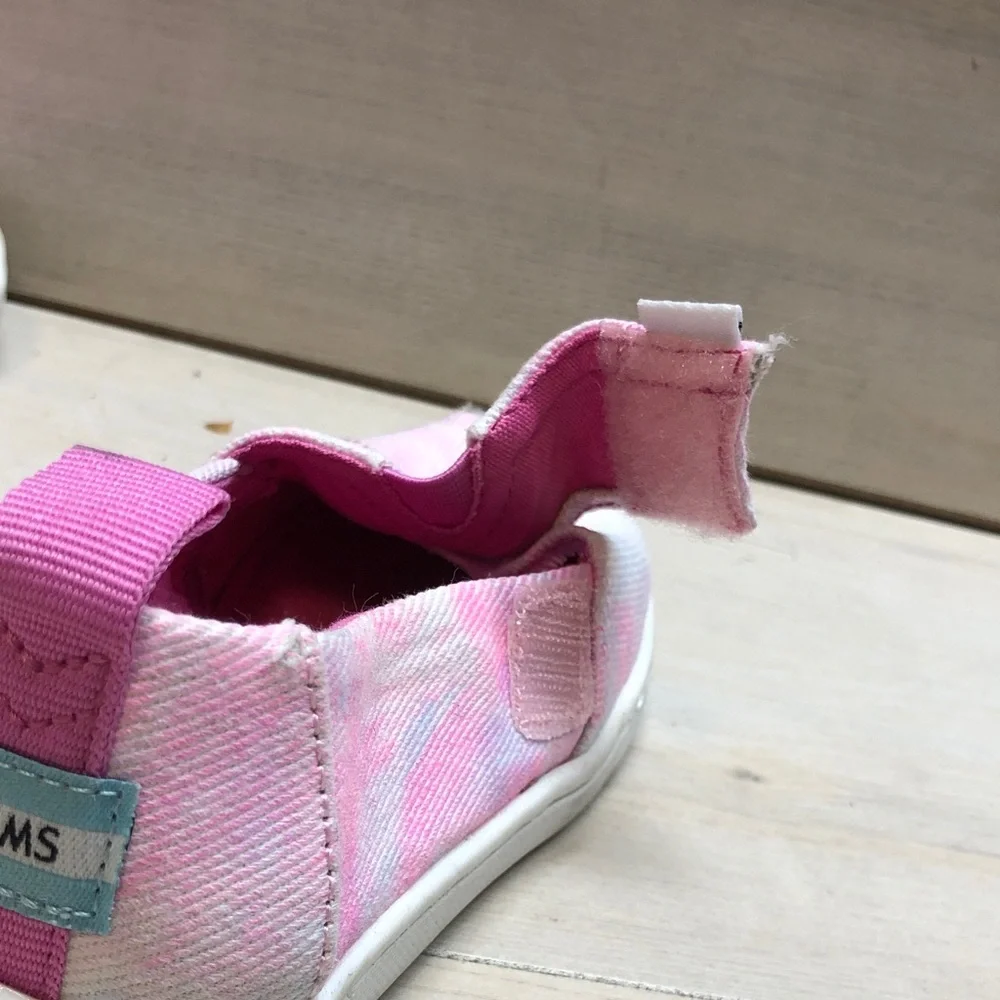 TOMS Kids Pink and White Tie-Dye Slip-On Shoes #1498